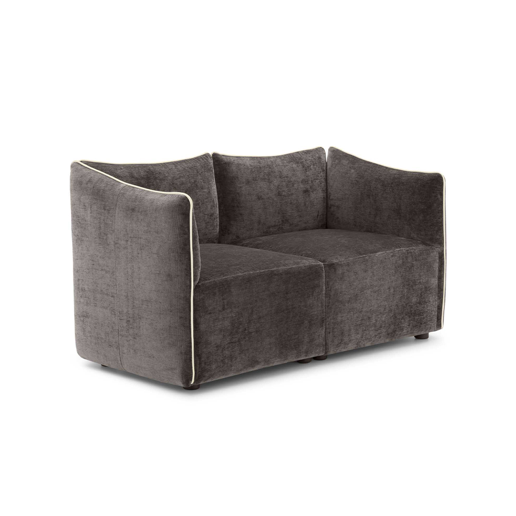 KUBIK LeComfort Loveseat sofa