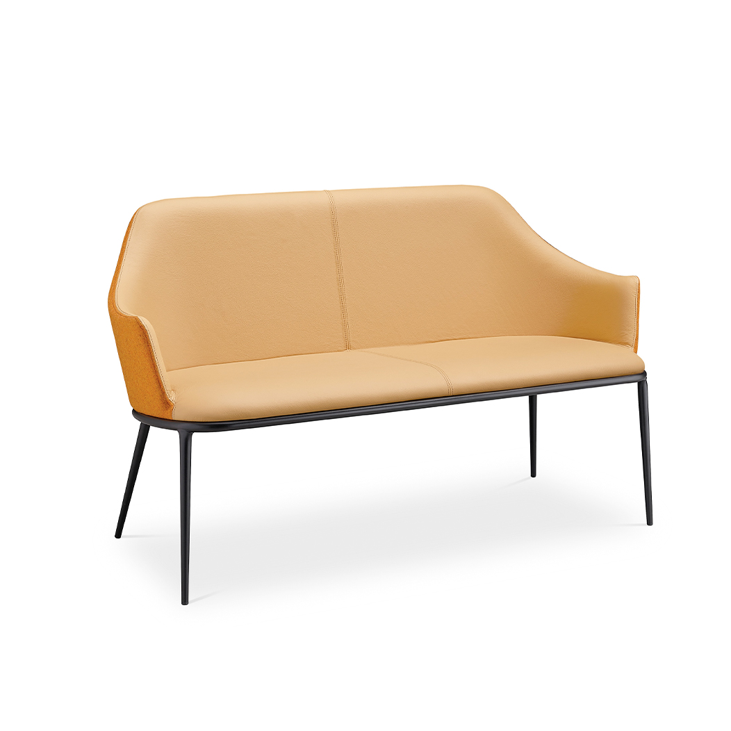 Lea Midj Loveseat sofa