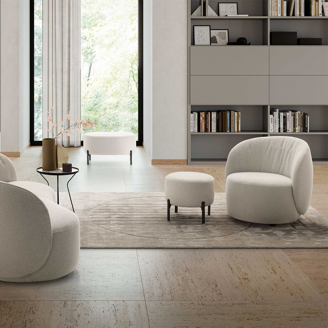 Moby LeComfort Armchair