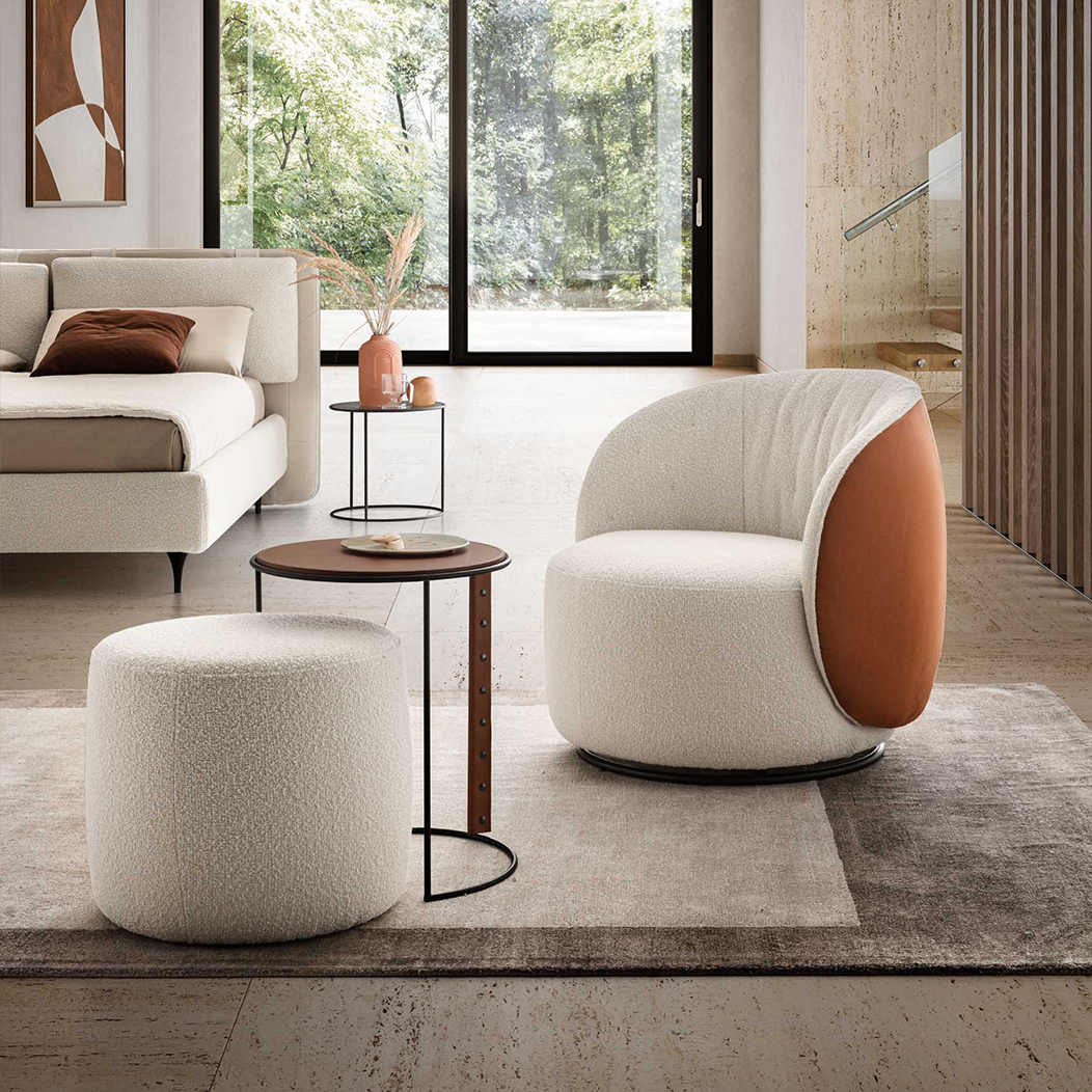 Moby LeComfort Armchair