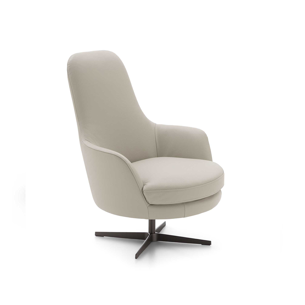 QUEEN LeComfort Armchair swivel
